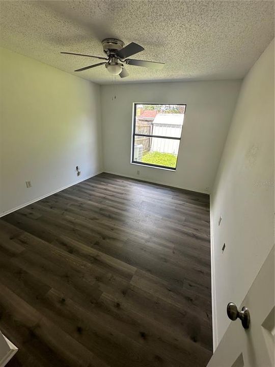 For Rent: $1,900 (3 beds, 1 baths, 1023 Square Feet)