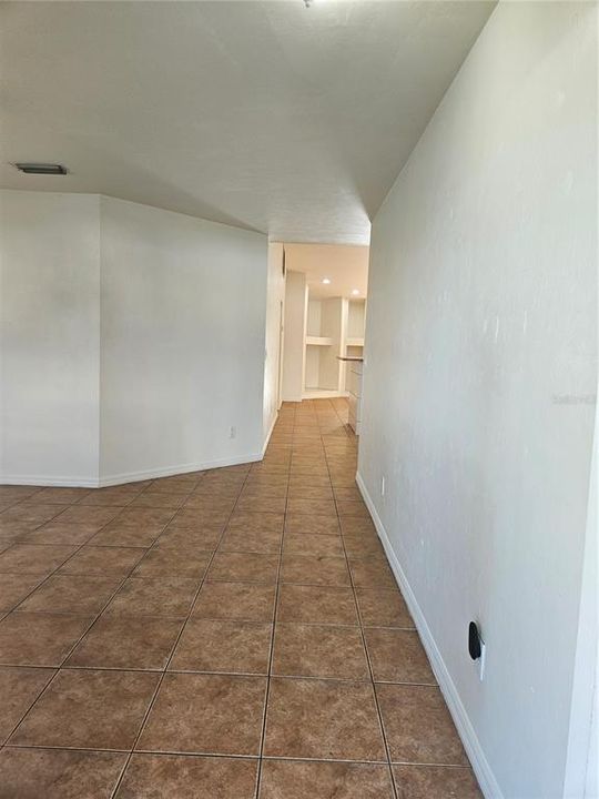 For Rent: $1,700 (2 beds, 2 baths, 1354 Square Feet)