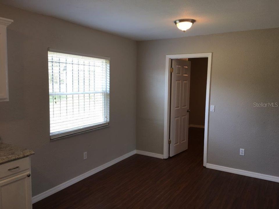 For Rent: $1,867 (4 beds, 2 baths, 1503 Square Feet)