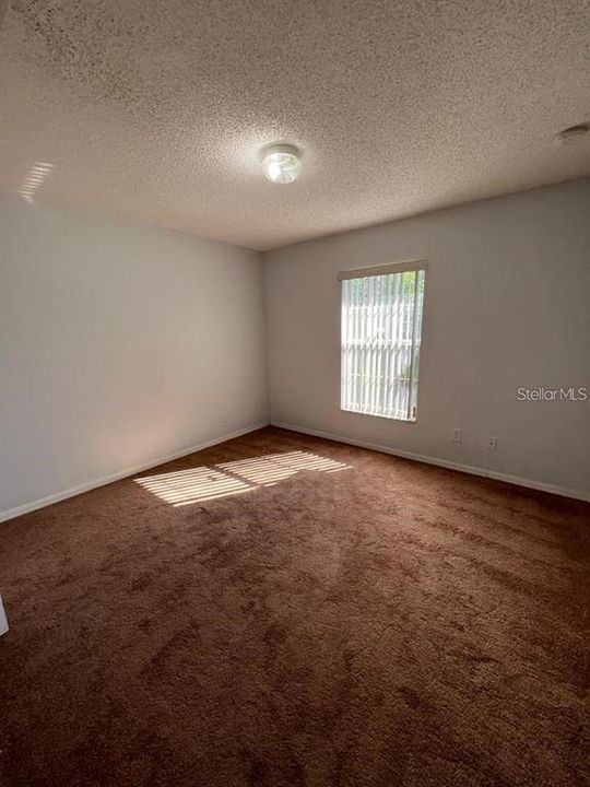 For Rent: $2,400 (4 beds, 2 baths, 2247 Square Feet)