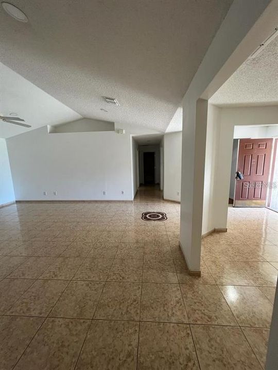 For Rent: $2,400 (4 beds, 2 baths, 2247 Square Feet)