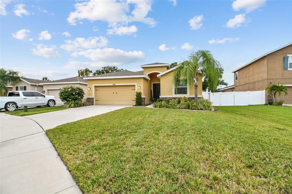 For Sale: $429,000 (4 beds, 2 baths, 2045 Square Feet)