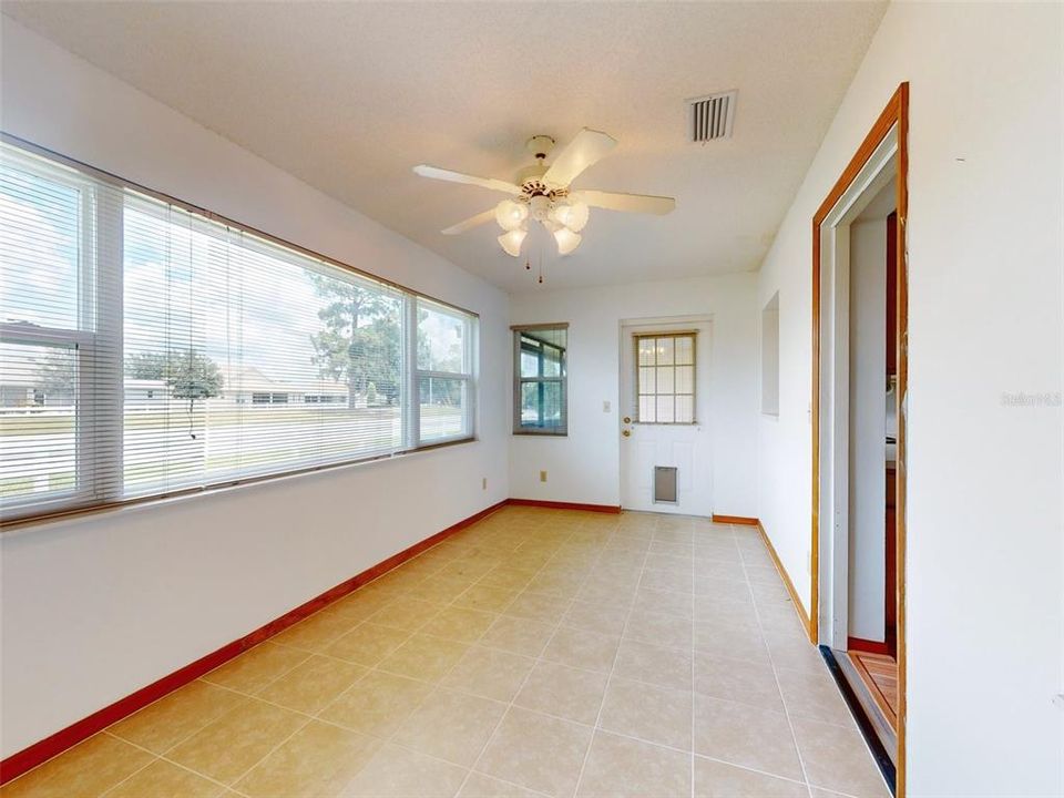 For Sale: $239,000 (2 beds, 2 baths, 1858 Square Feet)