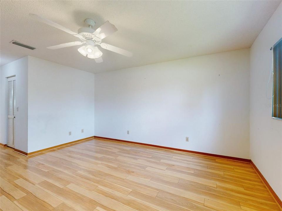 For Sale: $239,000 (2 beds, 2 baths, 1858 Square Feet)