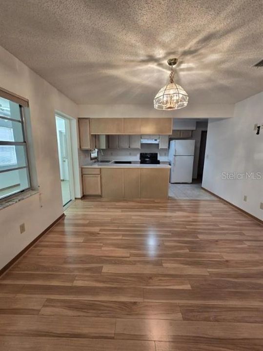 For Sale: $229,000 (2 beds, 2 baths, 1858 Square Feet)