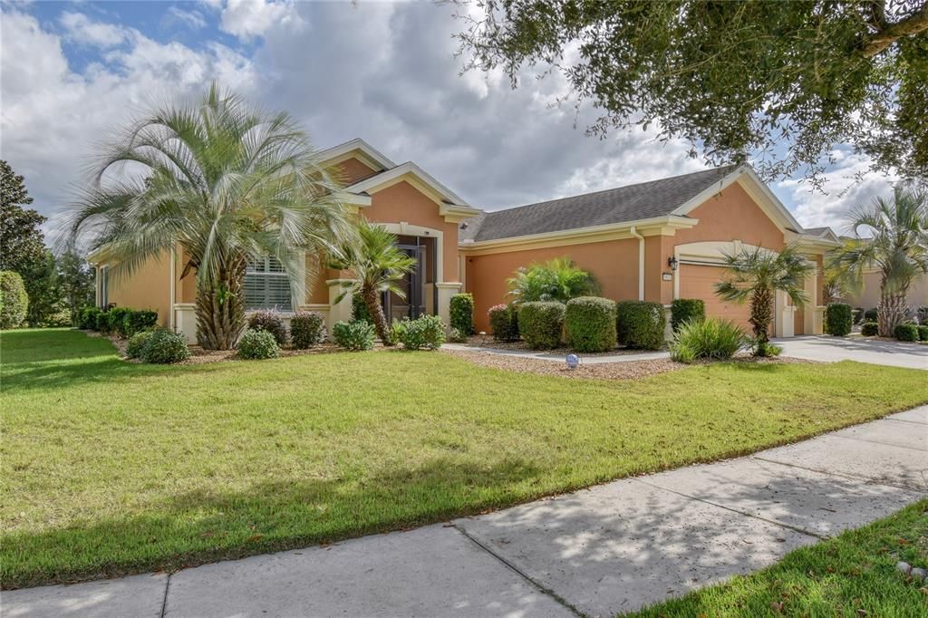 For Sale: $419,000 (3 beds, 2 baths, 1938 Square Feet)