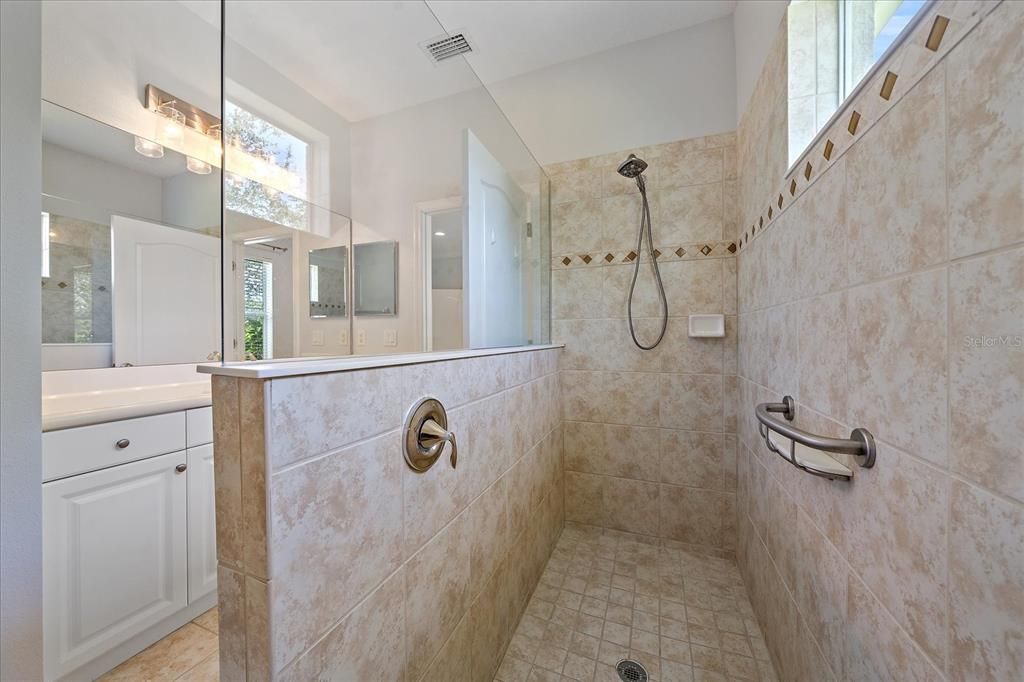 待售: $499,000 (3 贝兹, 2 浴室, 1722 平方英尺)