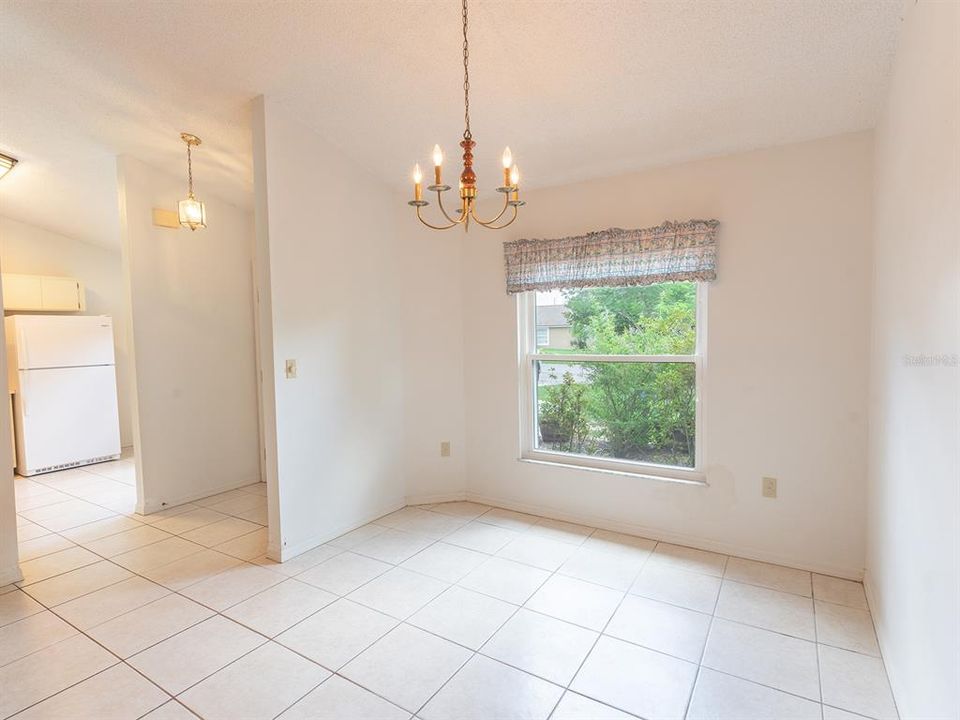 For Sale: $350,000 (3 beds, 2 baths, 1544 Square Feet)