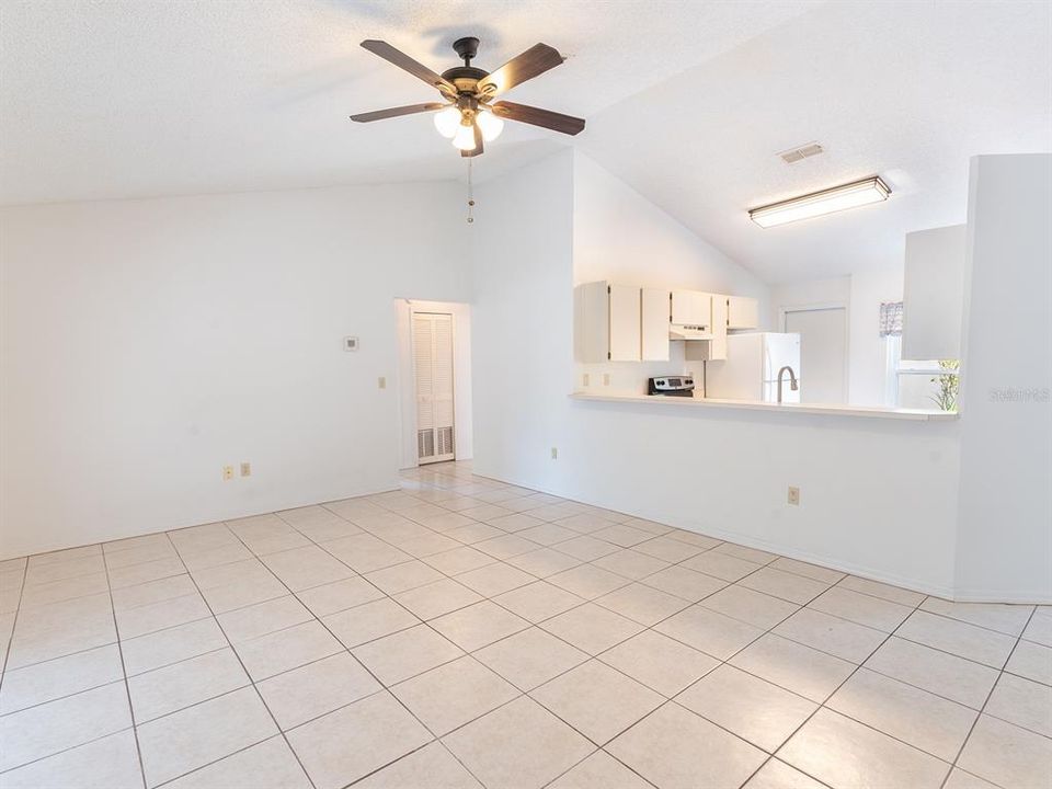For Sale: $350,000 (3 beds, 2 baths, 1544 Square Feet)