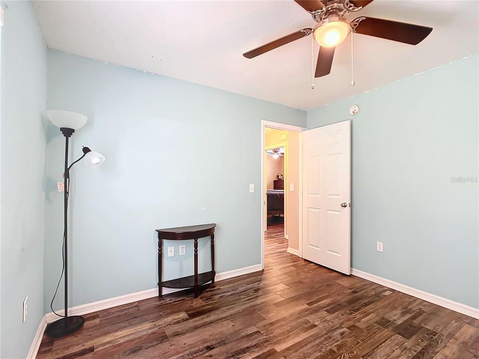 For Sale: $225,000 (3 beds, 1 baths, 1024 Square Feet)