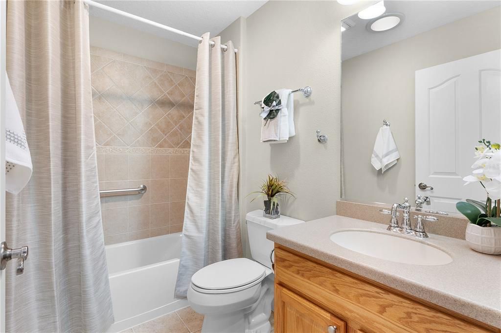 Guest Bath with tile shower/tub combo