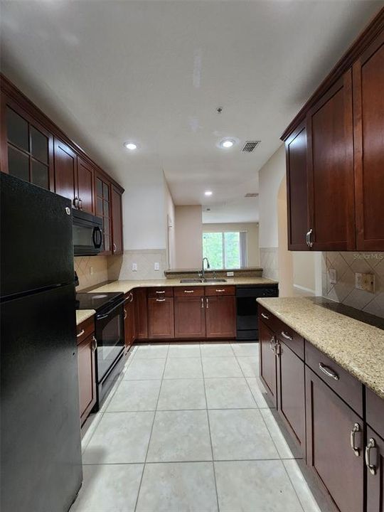 For Rent: $2,494 (3 beds, 2 baths, 1623 Square Feet)