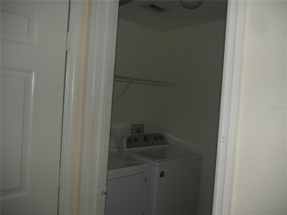 For Sale: $209,900 (2 beds, 2 baths, 1144 Square Feet)