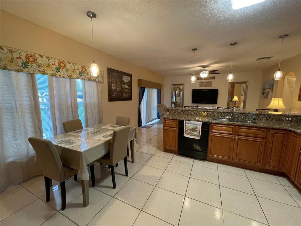 For Sale: $377,000 (4 beds, 2 baths, 2142 Square Feet)