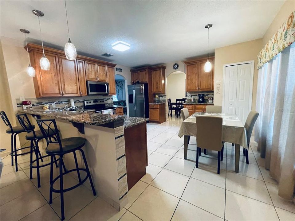 For Sale: $377,000 (4 beds, 2 baths, 2142 Square Feet)