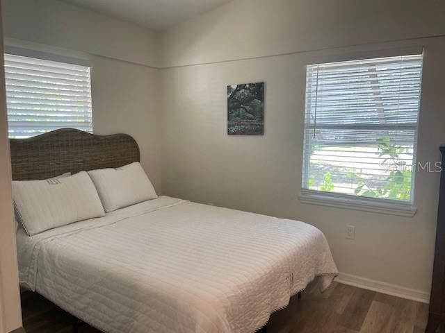 For Rent: $2,850 (3 beds, 2 baths, 948 Square Feet)