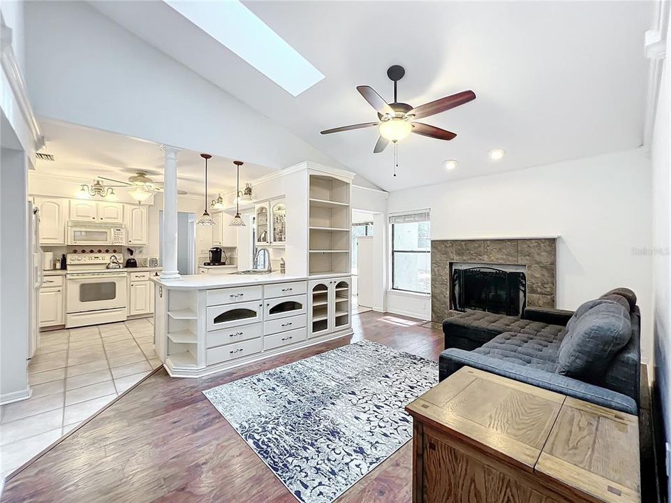 For Sale: $480,000 (4 beds, 2 baths, 1907 Square Feet)