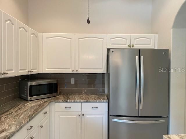 For Rent: $2,150 (2 beds, 2 baths, 1176 Square Feet)