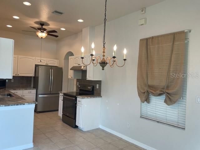 For Rent: $2,150 (2 beds, 2 baths, 1176 Square Feet)