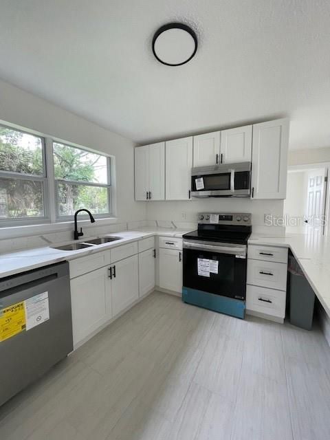 Active With Contract: $209,000 (2 beds, 1 baths, 700 Square Feet)