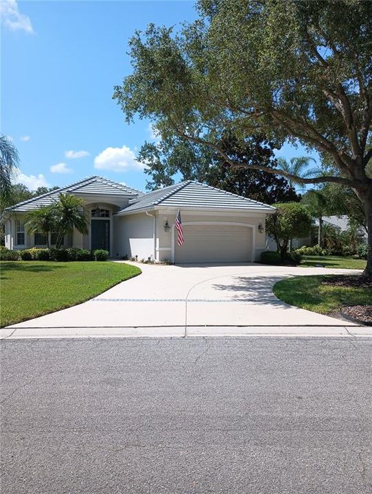 For Sale: $446,000 (3 beds, 2 baths, 1735 Square Feet)