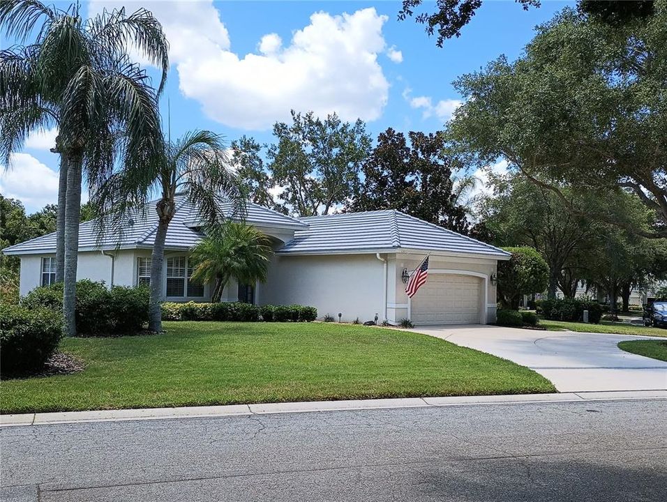 For Sale: $446,000 (3 beds, 2 baths, 1735 Square Feet)