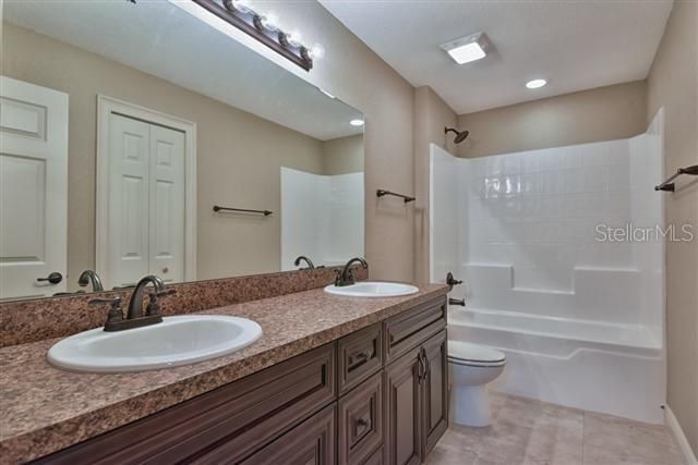 Active With Contract: $369,900 (3 beds, 2 baths, 1936 Square Feet)