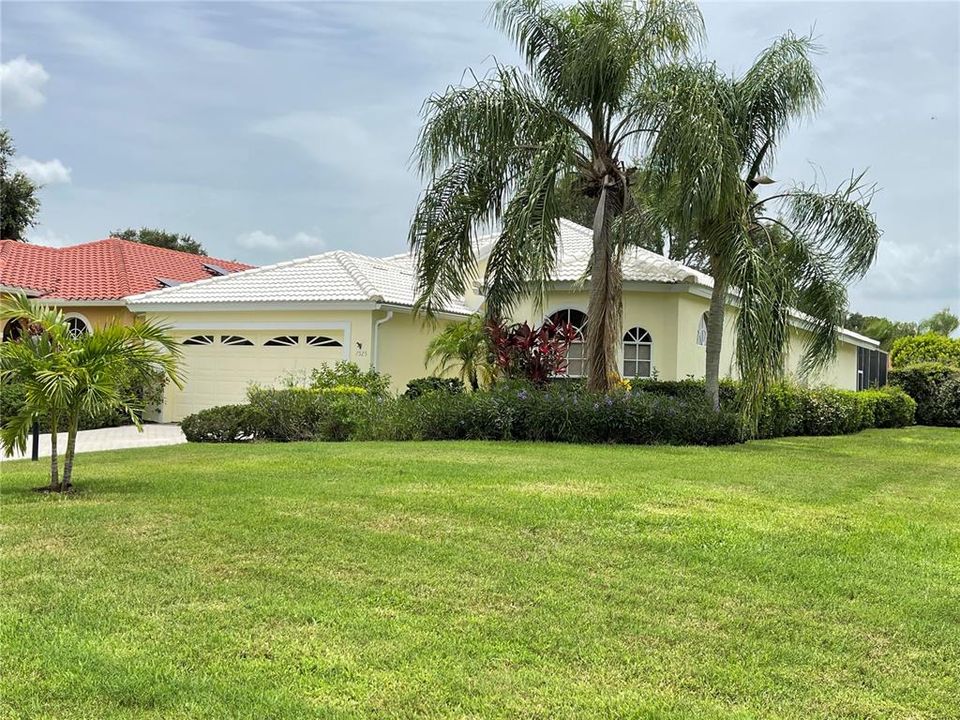 Vendido Recientemente: $525,000 (2 camas, 2 baños, 2004 Pies cuadrados)