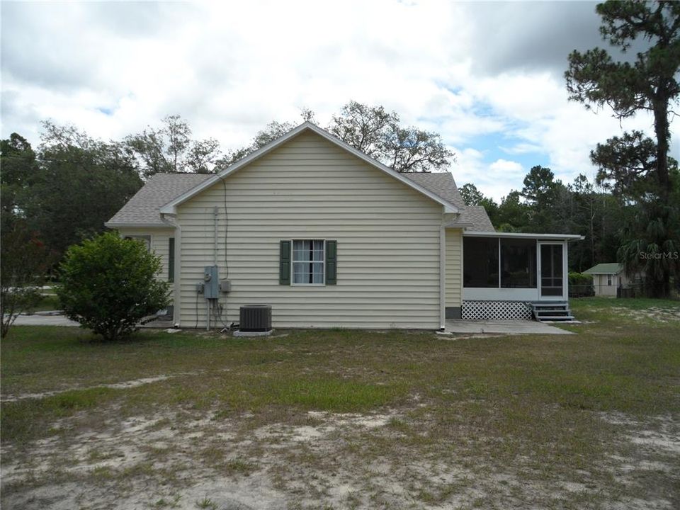 For Sale: $269,000 (3 beds, 2 baths, 1540 Square Feet)