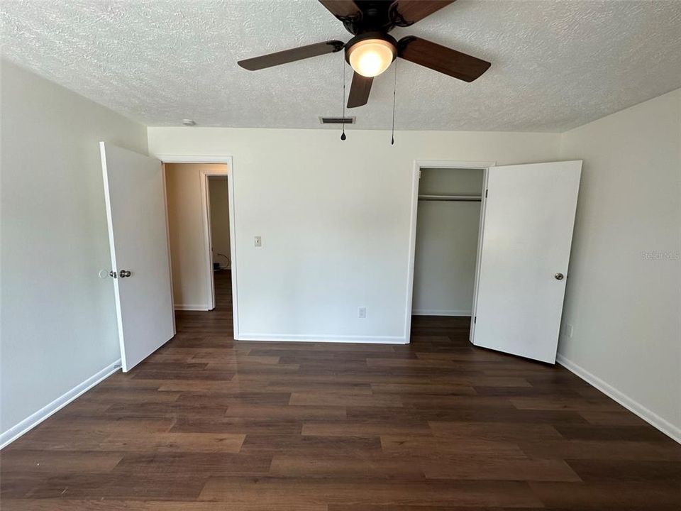 Active With Contract: $1,850 (3 beds, 2 baths, 1125 Square Feet)