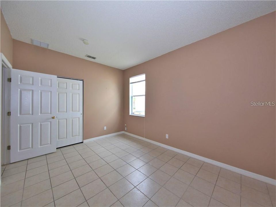 For Rent: $2,240 (3 beds, 2 baths, 1703 Square Feet)