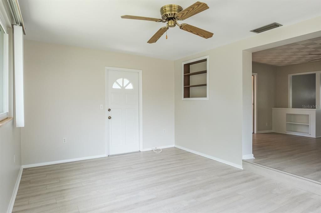 For Sale: $424,900 (2 beds, 2 baths, 1536 Square Feet)