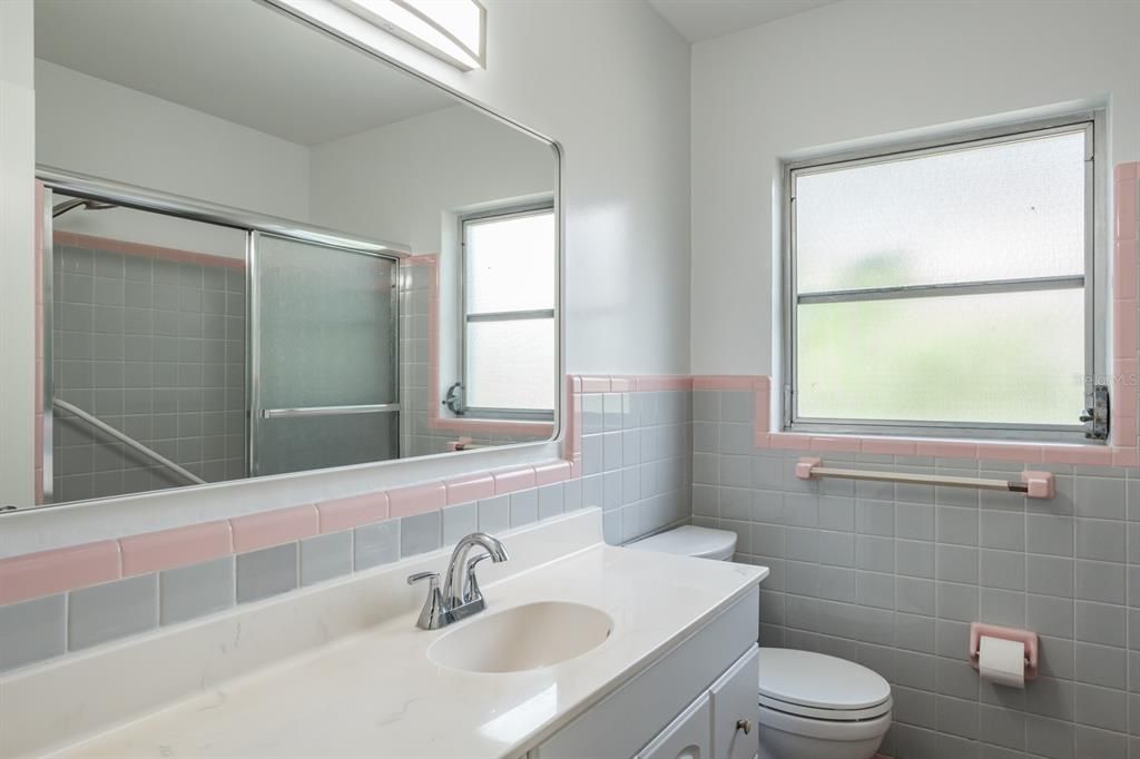 For Sale: $424,900 (2 beds, 2 baths, 1536 Square Feet)