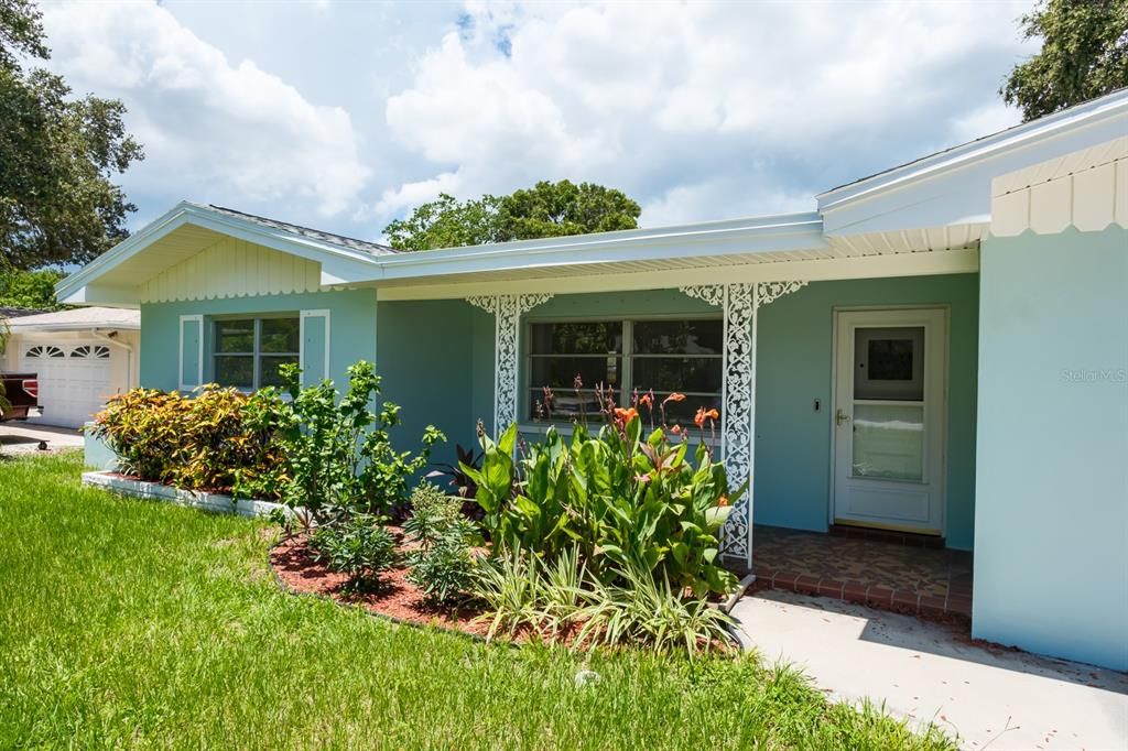 For Sale: $424,900 (2 beds, 2 baths, 1536 Square Feet)