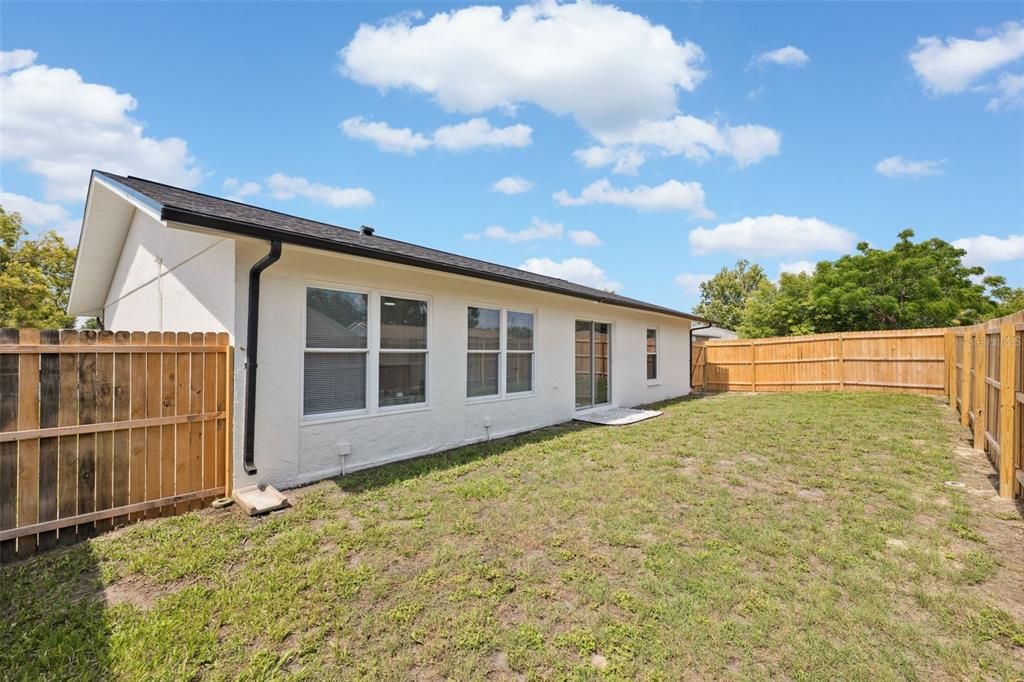 For Sale: $299,900 (3 beds, 2 baths, 1505 Square Feet)