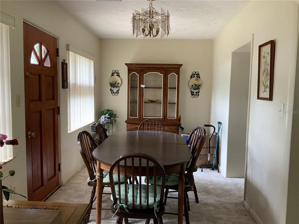 For Sale: $279,900 (3 beds, 2 baths, 1518 Square Feet)