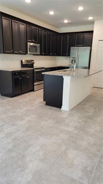 For Rent: $2,600 (3 beds, 2 baths, 1513 Square Feet)