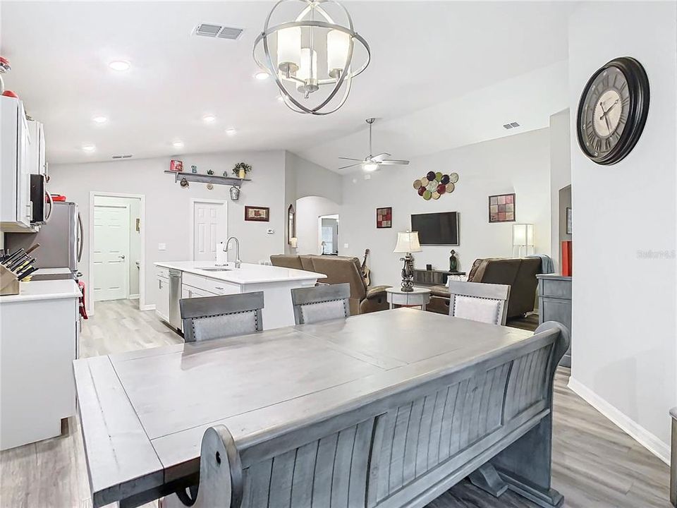 Active With Contract: $379,000 (4 beds, 2 baths, 1715 Square Feet)