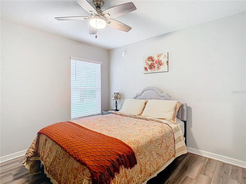 For Sale: $379,000 (4 beds, 2 baths, 1715 Square Feet)