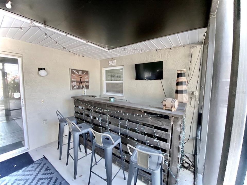 For Sale: $360,000 (3 beds, 1 baths, 1314 Square Feet)