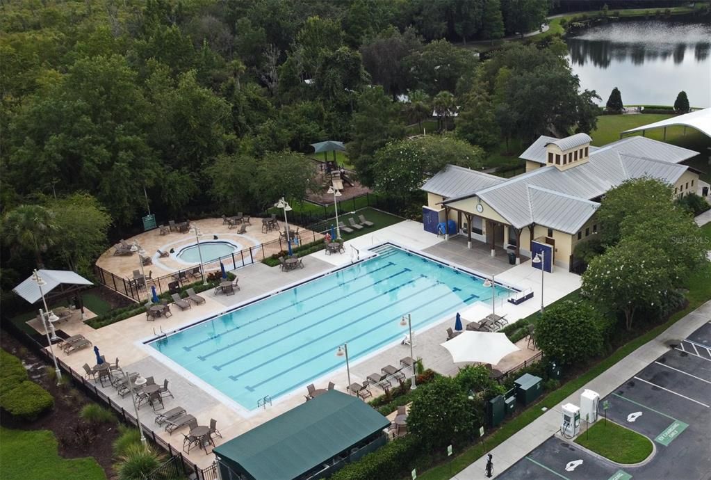 Lakeside Pool & Amenities