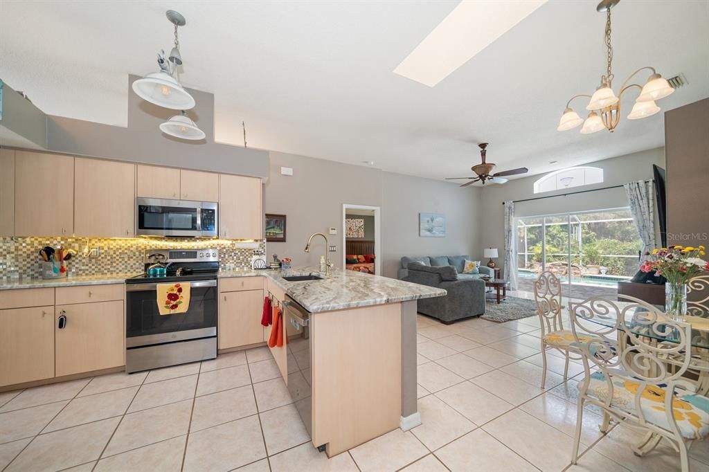 Kitchen and Family Room Combo