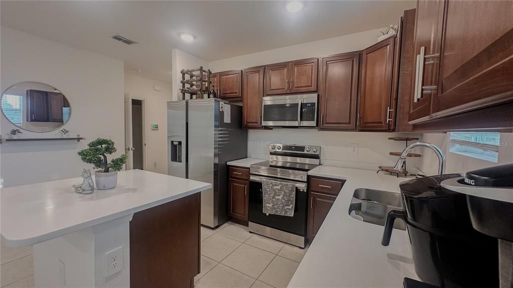 For Sale: $344,900 (3 beds, 2 baths, 1547 Square Feet)