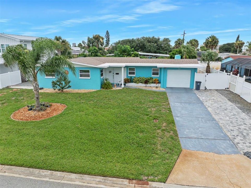 For Sale: $649,000 (3 beds, 2 baths, 2068 Square Feet)