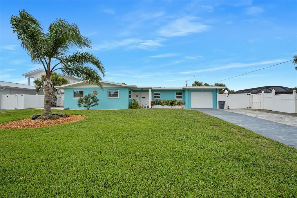 For Sale: $649,000 (3 beds, 2 baths, 2068 Square Feet)