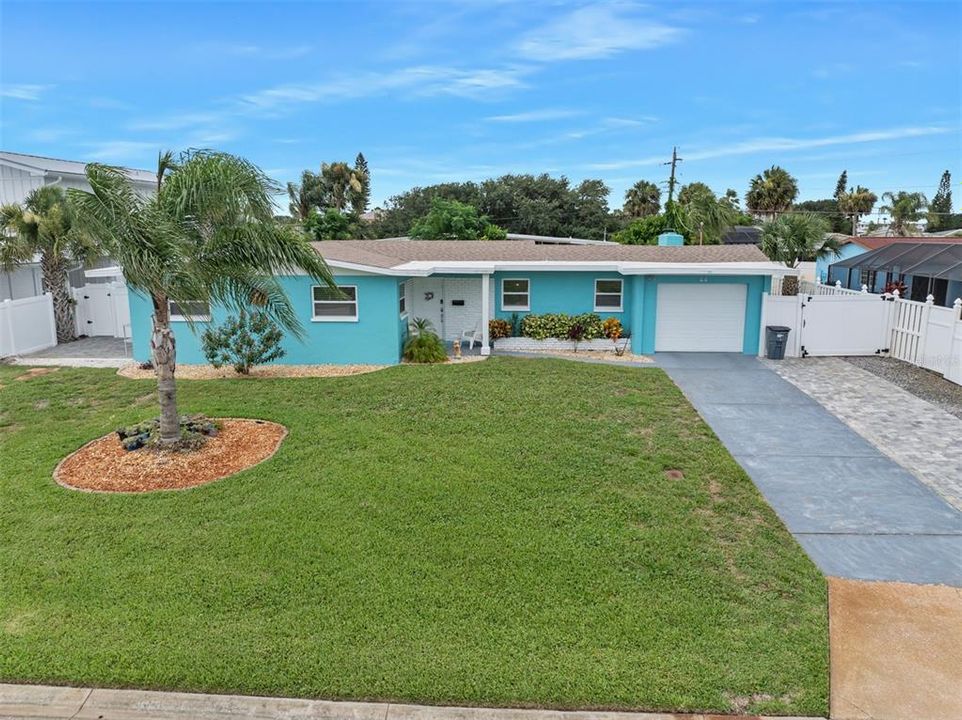 For Sale: $649,000 (3 beds, 2 baths, 2068 Square Feet)