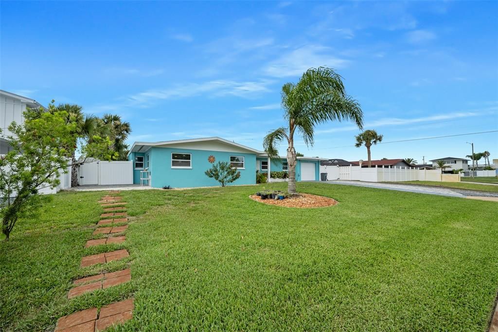 For Sale: $649,000 (3 beds, 2 baths, 2068 Square Feet)