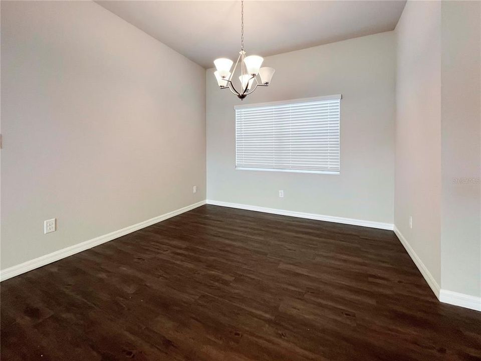 For Rent: $2,195 (3 beds, 2 baths, 1557 Square Feet)