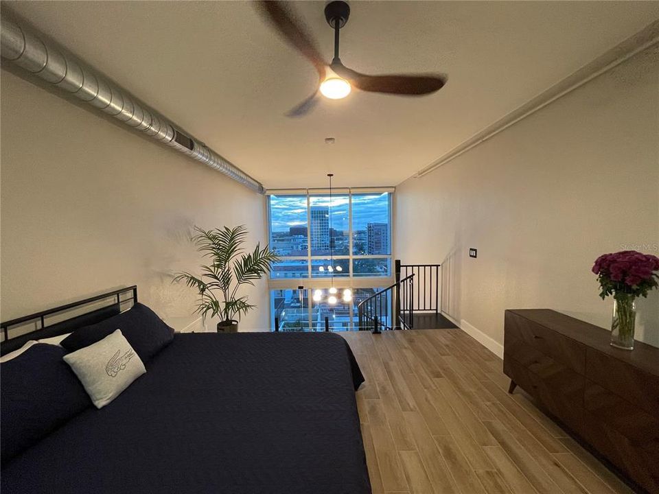 For Rent: $2,950 (1 beds, 1 baths, 932 Square Feet)