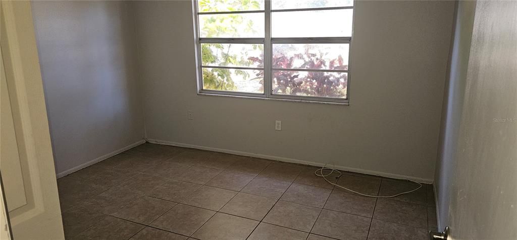 For Rent: $1,700 (2 beds, 2 baths, 963 Square Feet)